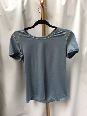 Patagonia Gray Contrast Stitch Short Sleeve Activewear Top Size M